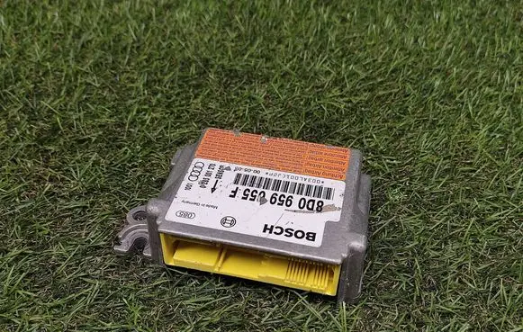 Audi A4 S4 B5 8D Airbag control unit/module 8D0959655F