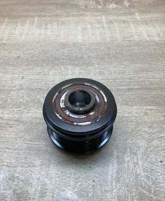 Mercedes-Benz E A207 Alternator pulley A6401500760
