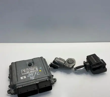 Mercedes-Benz E W211 Engine ECU kit and lock set A6421508278 0281013724 6421508278