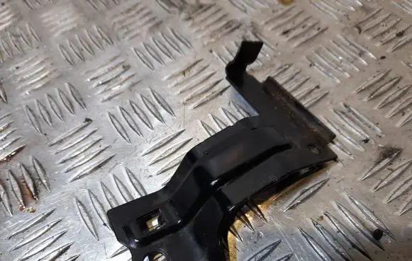 Volkswagen PASSAT CC Holder (bracket) 1K0121093BH