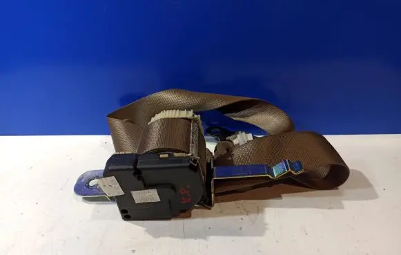 Jaguar S-Type Front seatbelt 2R83F611B09