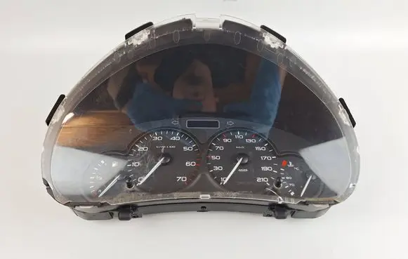 Peugeot 206 Speedometer (instrument cluster) 9662745180