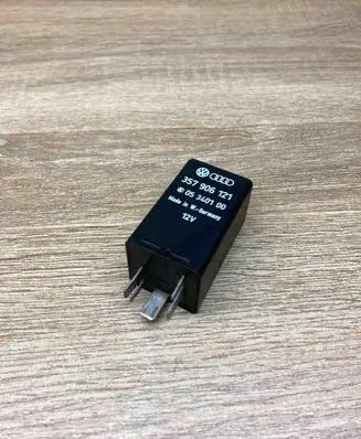 Volkswagen Golf III Other relay 357906121 05340100 117