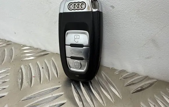 Audi Q5 SQ5 Ignition key/card 