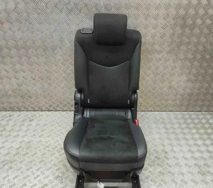 Toyota Prius+ (ZVW40) Rear seat 7101747210