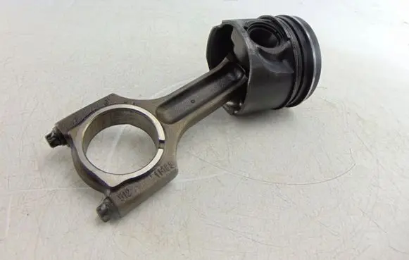 BMW M5 Piston 