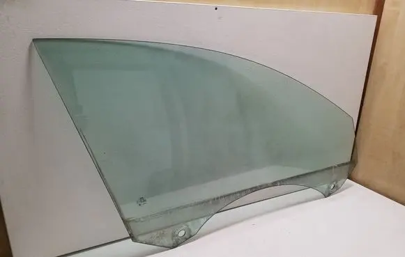 Audi A6 S6 C6 4F Front door window glass four-door 