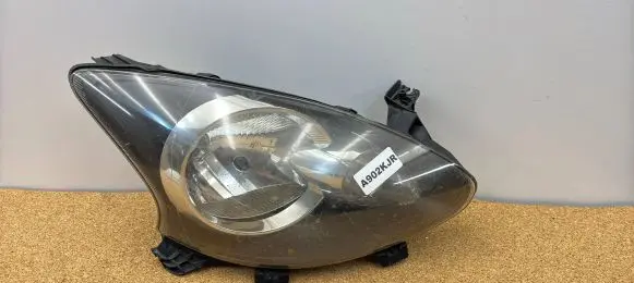 Toyota Aygo AB10 Headlight/headlamp 81110-0H010