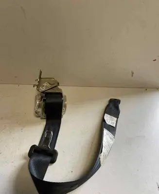 Toyota Auris 150 Rear seatbelt 7P1450 0435193 W018069