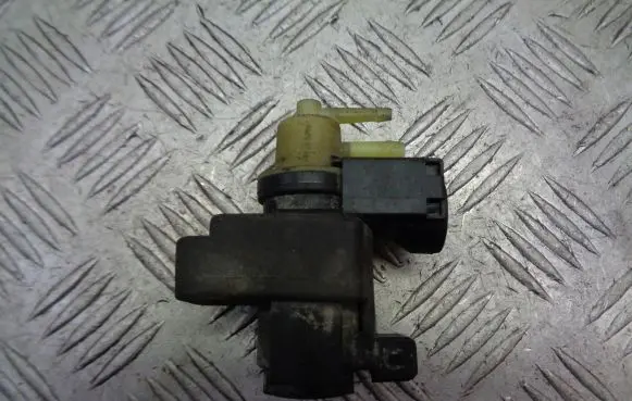 KIA Ceed Vacuum valve 