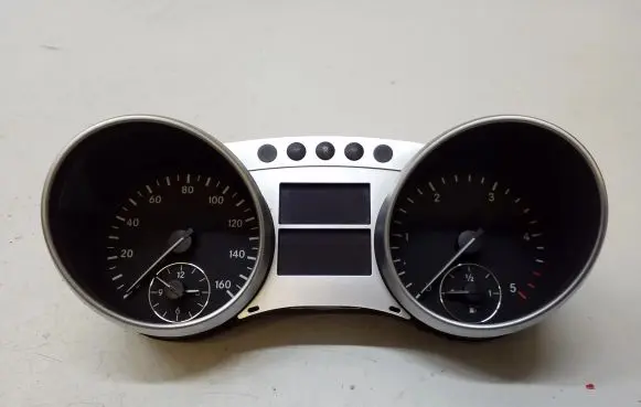 Mercedes-Benz ML W164 Speedometer (instrument cluster) A2C53240818 A2514402111