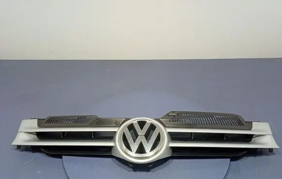Volkswagen Golf IV Front grill 1K0853655A