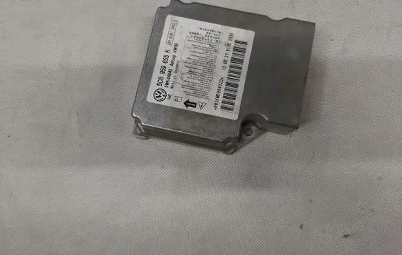 Volkswagen Jetta VI Airbag control unit/module 5C0959655K