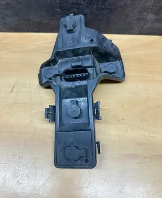 Volkswagen Touran I Tail light bulb cover holder 1T0945258D