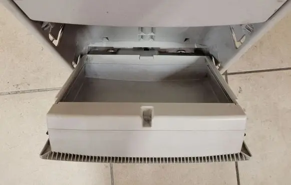 Ford Galaxy Headlining roof glove box 6M21U519A59AA