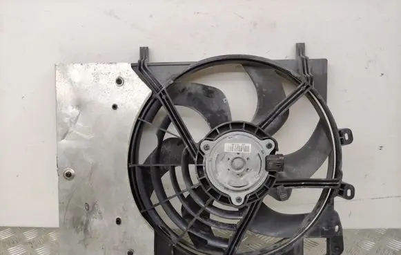Citroen DS3 Electric radiator cooling fan 9682895680