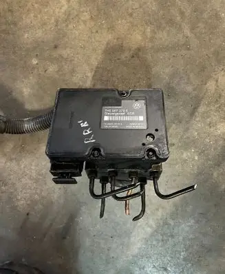 Volkswagen Transporter - Caravelle T5 ABS Pump 7H0907379E