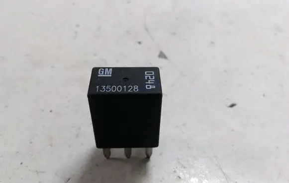 Opel Insignia A Other relay 13500128
