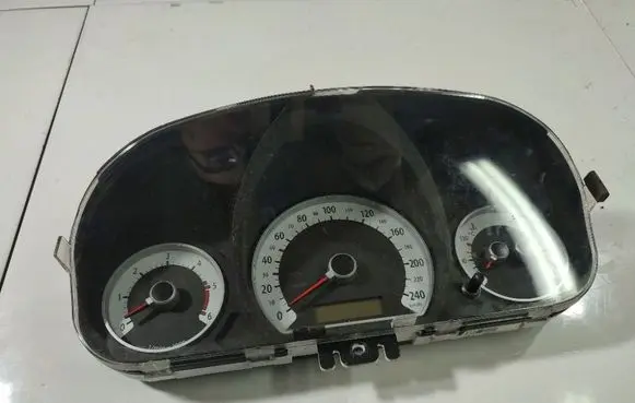 KIA Ceed Speedometer (instrument cluster) 940031H131