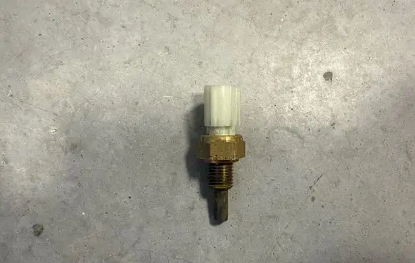 Toyota GR 86 Oil temperature sensor 22630AA270