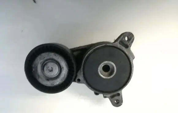 Dodge Journey Generator/alternator belt tensioner 04891659aa 400390
