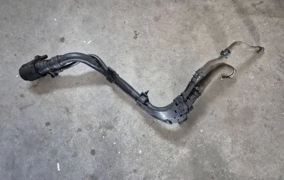 KIA Ceed Fuel tank filler neck pipe 