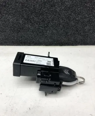 Citroen C4 II Picasso Ignition lock 9800630080