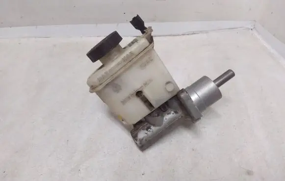 Chevrolet Epica Master brake cylinder
