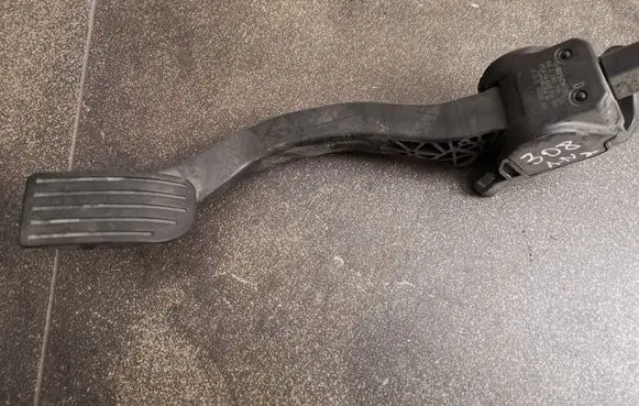 Peugeot 308 Accelerator throttle pedal 9683001480 0280755130