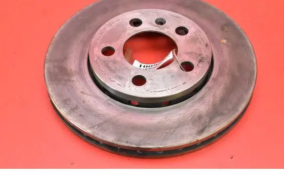 Volkswagen Golf IV Front brake disc 215470