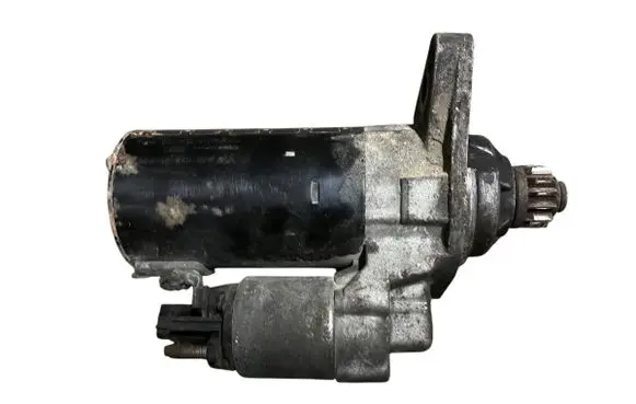 Volkswagen Polo IV 9N3 Starter motor 026309 02Z911023