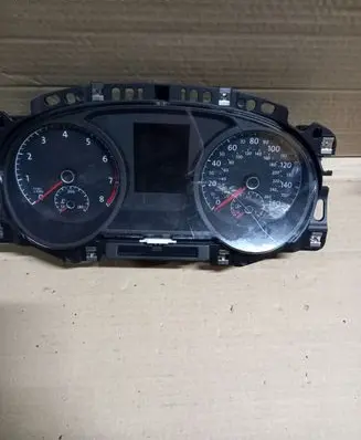 Volkswagen Golf VII Speedometer (instrument cluster) 5G1920850BVWW