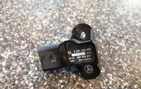 Audi A6 S6 C6 4F Air pressure sensor 0261230095