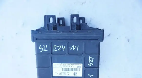 Skoda Fabia Mk1 (6Y) Gearbox control unit/module 001927731L