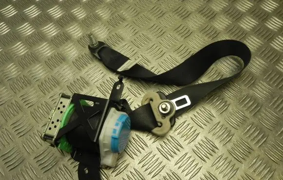 Mazda 6 Front seatbelt 1052233 M4516