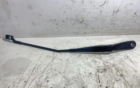Volvo V70 Front wiper blade arm 31276003