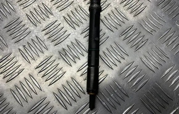Audi A6 S6 C5 4B Fuel injector 059140201E
