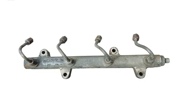 Audi A8 S8 D3 4E Fuel main line pipe 057130089C