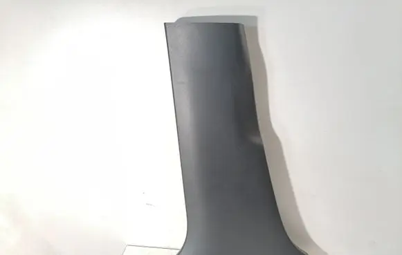 (B) pillar trim (bottom)