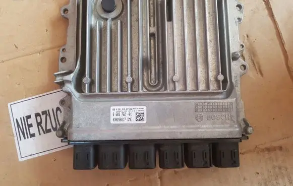 BMW X3 G01 Engine control unit/module 8689762