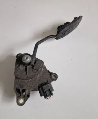 Nissan Micra Accelerator throttle pedal 18002AX605 00460 1807C