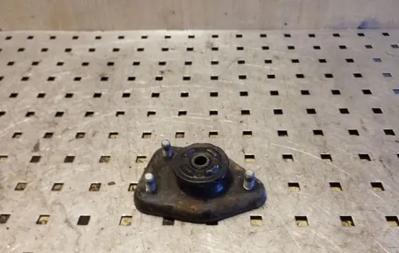 BMW X3 E83 Front shock absorber mounting bracket 