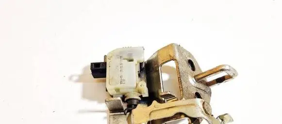 Skoda Octavia Mk2 (1Z) Central locking motor 1z9827511c