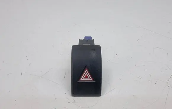 Toyota RAV 4 (XA50) Hazard light switch 4721a00E