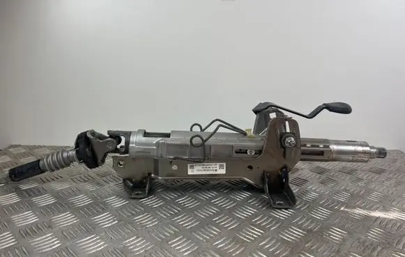 Steering wheel axle set