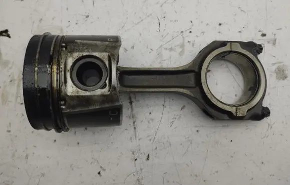 Ford Transit - Tourneo Connect Piston with connecting rod
