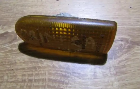 Nissan Primera Front fender indicator light 2616090J00