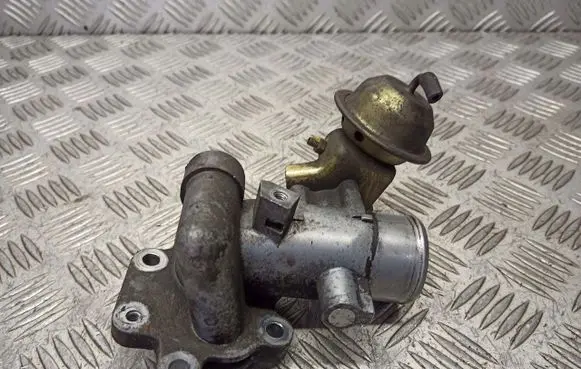 Toyota Yaris Throttle body valve 