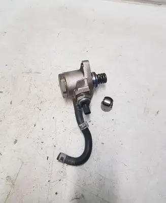 Audi A3 S3 8V Fuel injection high pressure pump 04E127026BB