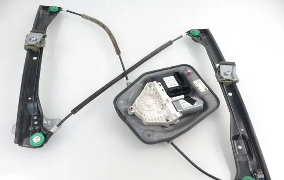 Volkswagen Jetta V Front door window regulator with motor 1K5837462B 1K0959792G